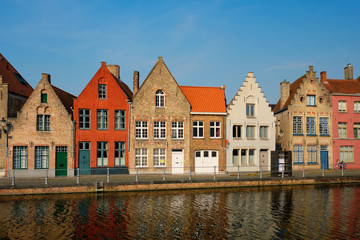 Fototapeta na wymiar Canal and old houses. Bruges (Brugge), Belgium
