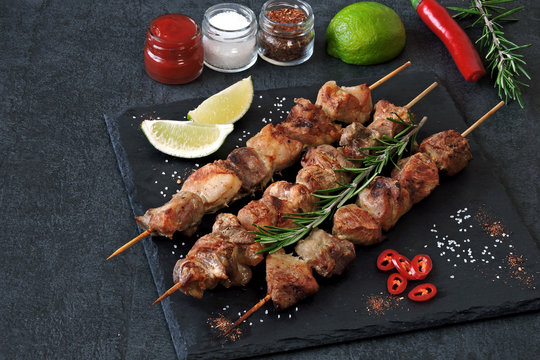 Delicious kebabs with rosemary, lime and chili. Keto diet. Paleo diet. Pegan diet.