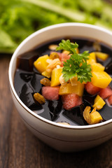 Tortoise jelly, a kind of Chinese summer medicine