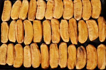 dry ripe banana to make dried fruits