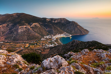 View of Kamares village from the church of Agios Symeon. - obrazy, fototapety, plakaty