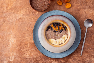 Linen porridge from fresh seeds.