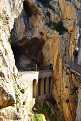 Naklejka premium El Caminito del Rey kolej w skałach