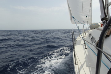 Obraz premium Yacht in the sea