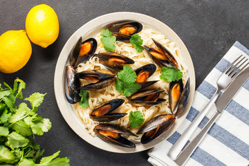 Pasta Mussels with herbs  and lemon