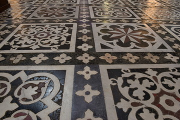 Duomo di San Martino Il Duomo di Lucca, Toscana.  il principale luogo di culto cattolico della città di Lucca, Chiesa madre dell'omonima arcidiocesi.