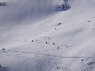 Skitoureng&auml;nger Skibergsteigen in den Alpen