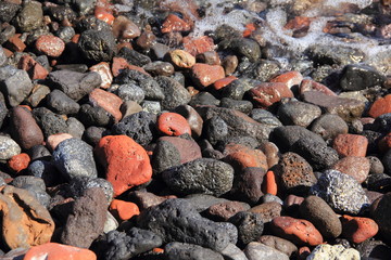 pierres au bord de mer
