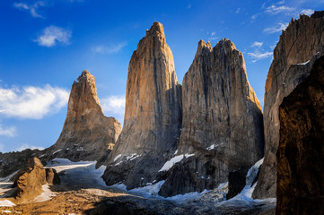 Picos de Torres del Paine © Andres Briones C.