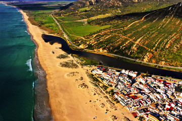 Fototapeta premium Andalusien - Luftbilder von Stränden, Ortschaften und Landschaften in Süspanien