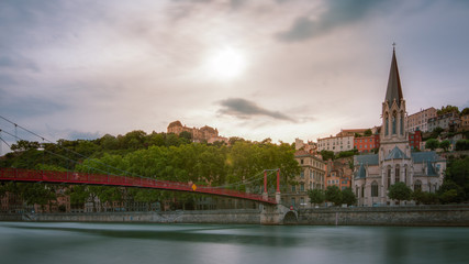 Fototapeta na wymiar view of the river in Lyon