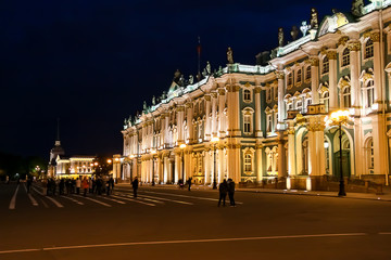Obraz premium Main square of St. Petersburg at night