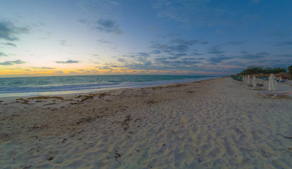 Fototapeta na wymiar sunset on the white island, cancun quintana roo, mexico