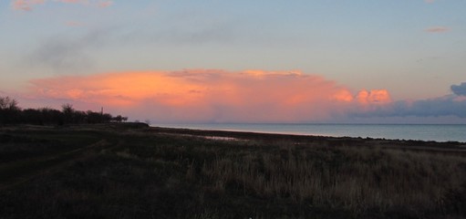 Fototapeta premium unusual clouds over the bay