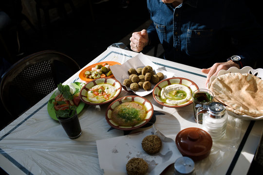 tasting middle east cuisine in Jordan Amman 