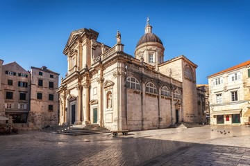 Fototapeta premium Cityscape on Dubrovnik Cathedral of the Assumption of the Virgin Mary