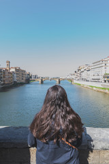 Fototapeta na wymiar puente Vecchio de Florencia
