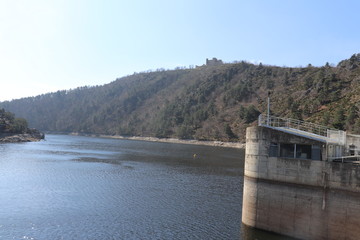 BARRAGE HYDROELECTRIQUE DE GRANGENT - COMMUNE DE CHAMBLES - LOIRE