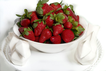 fresh strawberries in a bowl