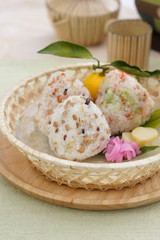 もち麦おむすび