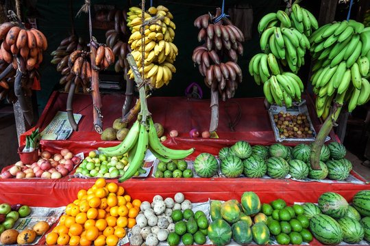 Fruit stall, bananas, melons, avocado, papaya, apples, pears, oranges, Central Province, Sri Lanka, Asia