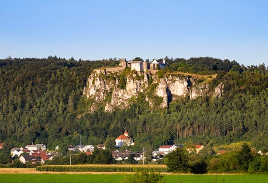 Arnsberg castle ruins and Arnsberg, Kipfenberg, Altmuhltal, Upper Bavaria, Bavaria, Germany, Europe