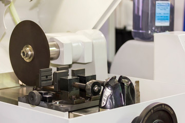 high precision and accuracy of fiber disc cutting machine with work clamp for industrial or laboratory
