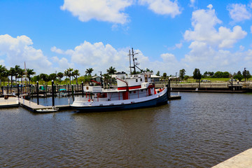 Fototapeta na wymiar Boat at dock
