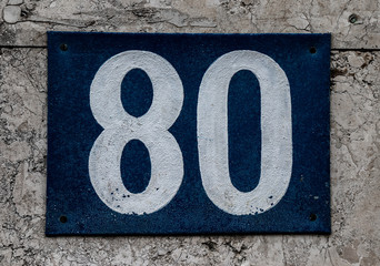 Hausnummer 80