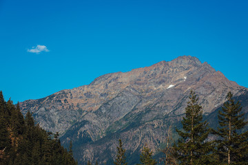 Obraz premium Berg in den cascade Mountains im North Cascades National Park, Washington, USA