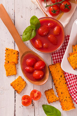 Tomato crackers.