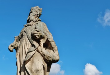 Fototapeta na wymiar Karl der Große, Brückenfigur, Würzburg