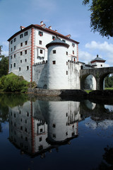 Fototapeta na wymiar Slovenia white castle