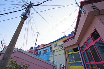 鮮やかな建物が並ぶ甘川文化村