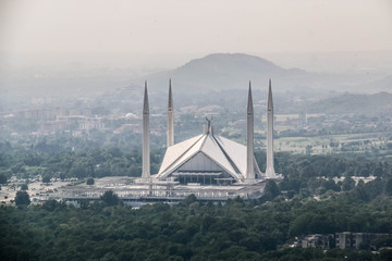 Shah Faisal mosque is the masjid in Islamabad, Pakistan. Located on the foothills of Margalla Hills. The largest mosque design of Islamic architecture