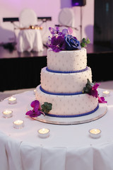 Cake sweet and beautifully decorated with flowers.