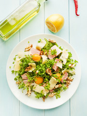 Salad with bacon and greens