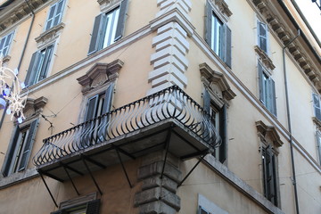 Fototapeta na wymiar Classic Rome - old style windows and door