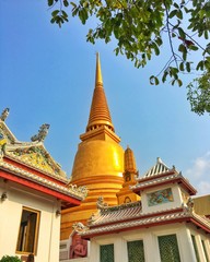Fototapeta premium Wat Bowonniwet Vihara is a major Buddhist temple in Phra Nakhon district, Bangkok, Thailand on March 03,2019