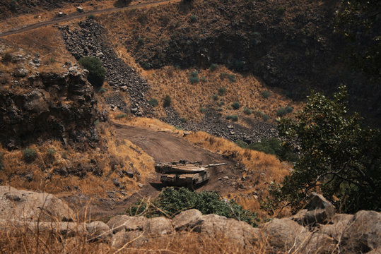 Israel army Idf modern main battle tank Merkava Mk 4
