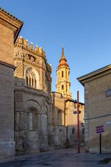 Fototapeta na wymiar tower of the cathedral of San Salvador in Zaragoza