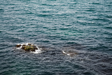 Obraz premium stones and rocks on the sea coast