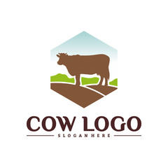 Obraz premium Cow Logo Design Concepts. Cow Farm Logo Template Vector. Icon Symbol
