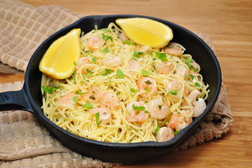 Spaghetti & Shrimp Scampi In a Cast Iron Skillet