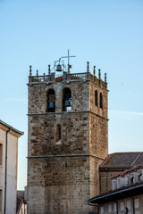 Fototapeta na wymiar campanario iglesia en Riaza