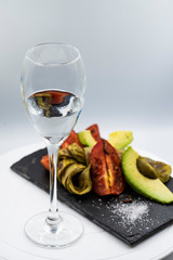 MEZCAL CON GUARNICIÓN
