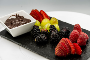 FRUTOS ROJOS