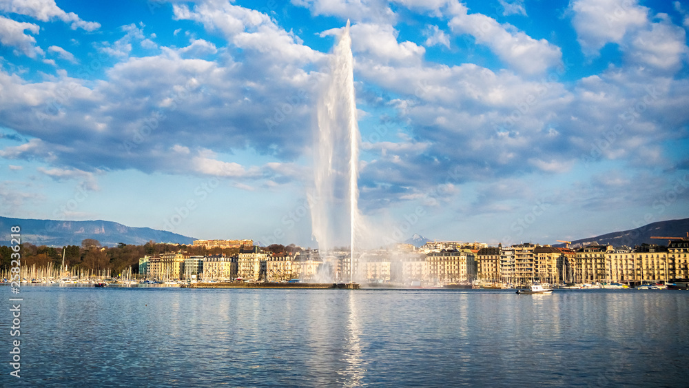 Le Jet d'Eau et la rade de Genève