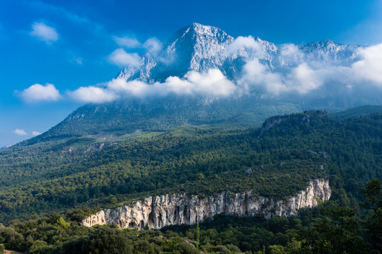 Geyikbayiri climbing range