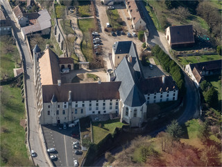 vue aérienne de la maison de retraite Saint Séverin à Chateau-Landon en Seine-et-Marne en France